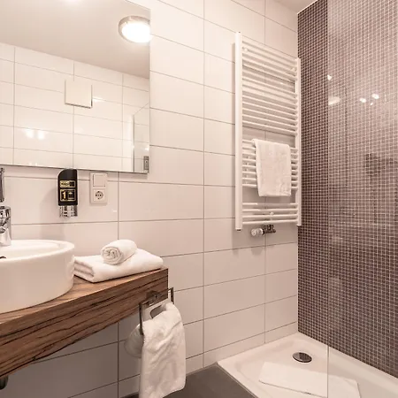 Altstadthotel Galerie Hotel 3*