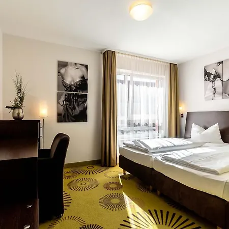 Altstadthotel Galerie 호텔